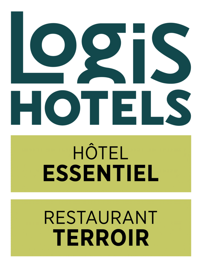 Logo du réseau Logis Hôtels Restaurants, en typographie moderne de couleur blanche sur fond vert, soulignant l'appartenance de l'Hostellerie des Lauriers à cette chaîne reconnue d'hébergement et de restauration.